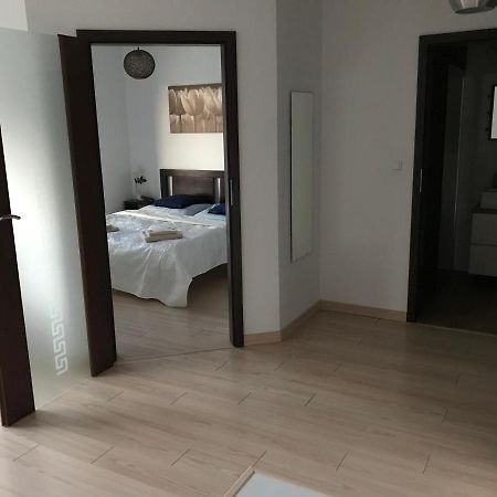 Apartament Alihouse Apartman Bydgoszcz Kültér fotó